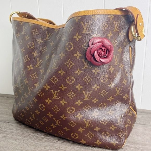 Camellia Flower Vegan Leather Magnetic Bag Charm